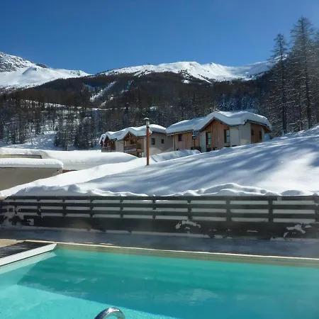 Mitoyen Aux Orres Avec Piscine Chauffee, Sauna, Hammam - Skis Aux Pieds - 6 Pers. - Fr-1-322-110